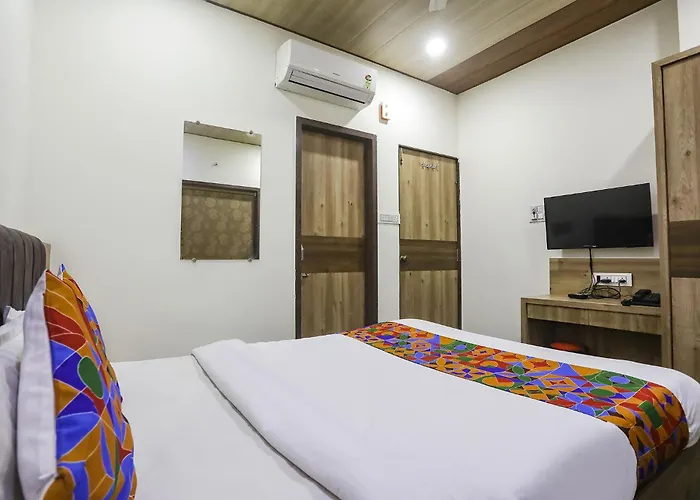 Fabhotel Vedanta Inn - Nr Sitabudli Fort Nagpur